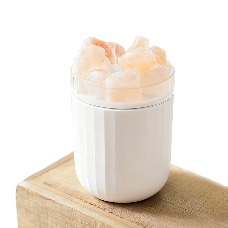 エッセンシャルオイルディフューザー ナイトライト付き クール - Home Fragrance Types のレビューと価格