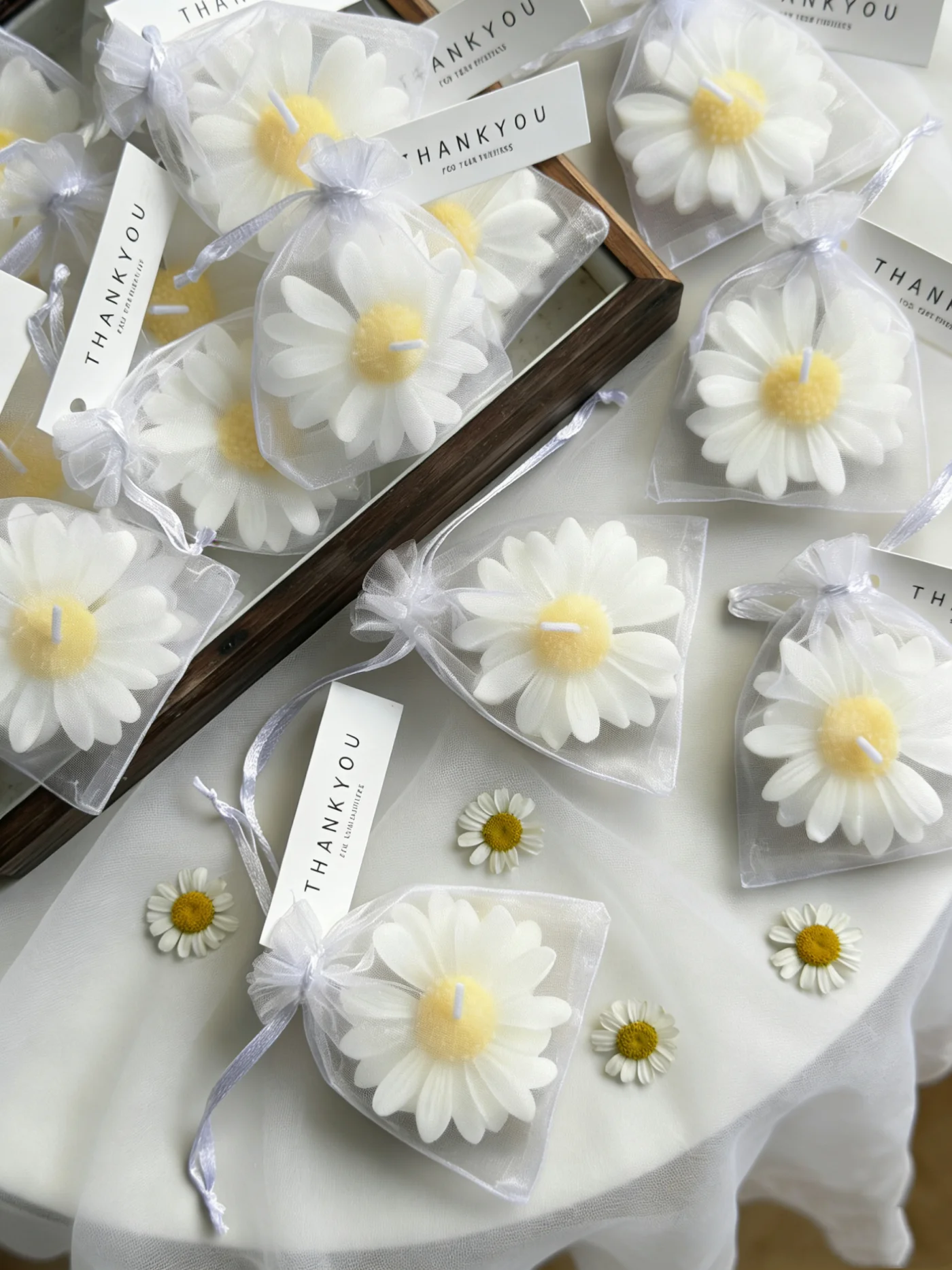 yes1pc/5pcs/10pcs デイジー型キャンドルセッ - Home Fragrance Scented Candle のレビューと価格