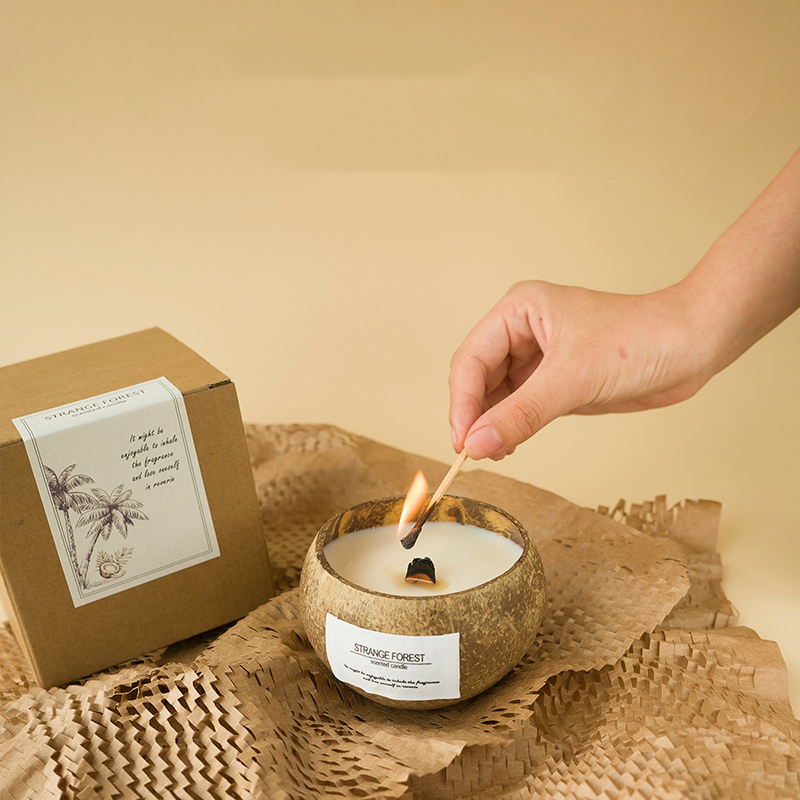 ココナッツシェル アロマセラピー キャンドル エッセンシャル - Home Fragrance Scented Candle のレビューと価格
