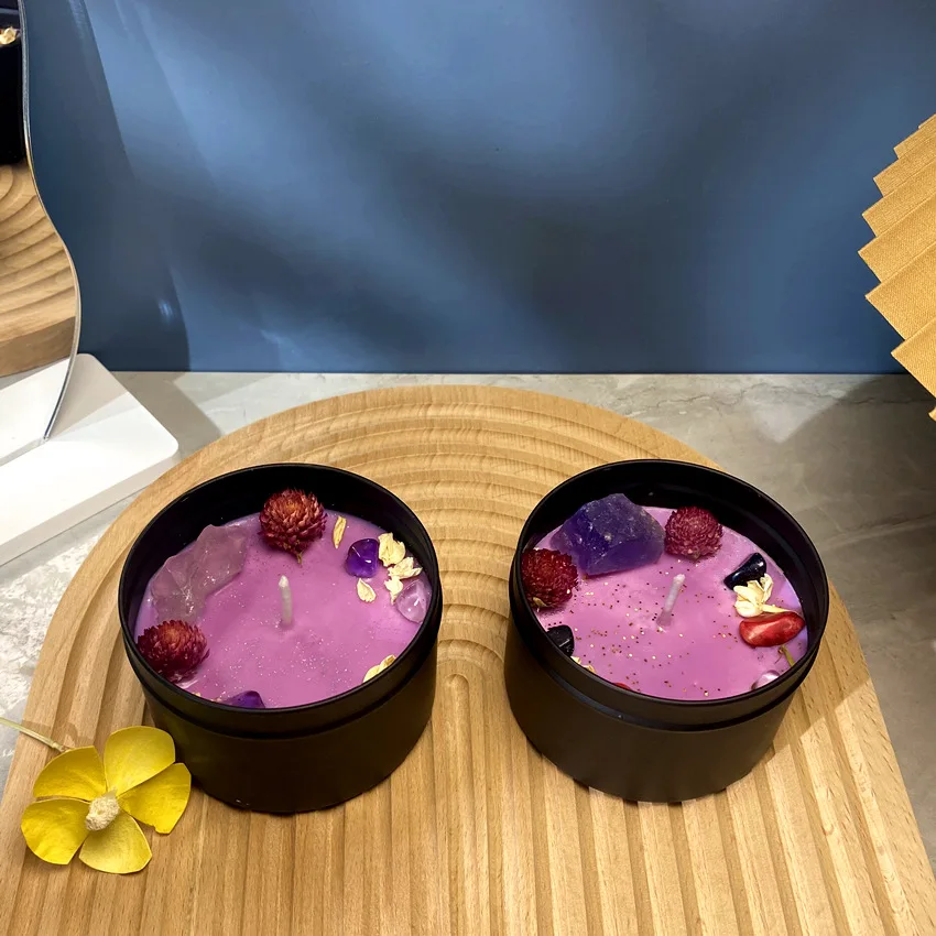 ドライフラワークリスタルストーンの香りのキャンドル、黒いブリ - Home Fragrance Scented Candle のレビューと価格